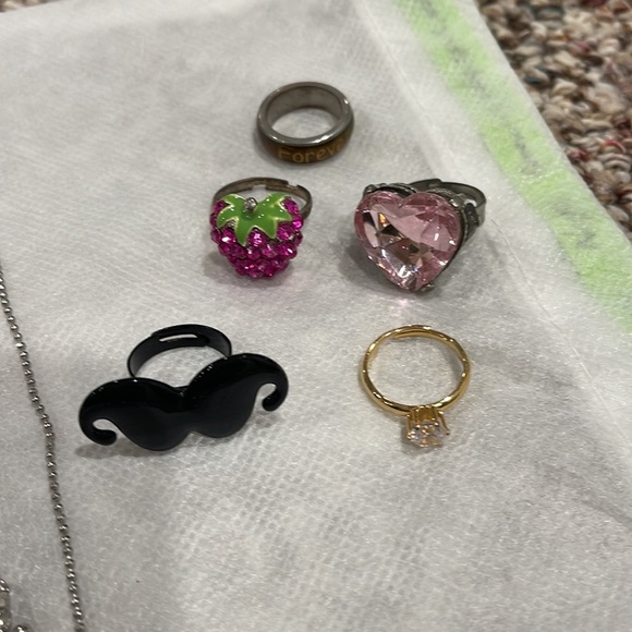 Large Bundle of Kids Accessories!!!!! - Picture 5 of 5